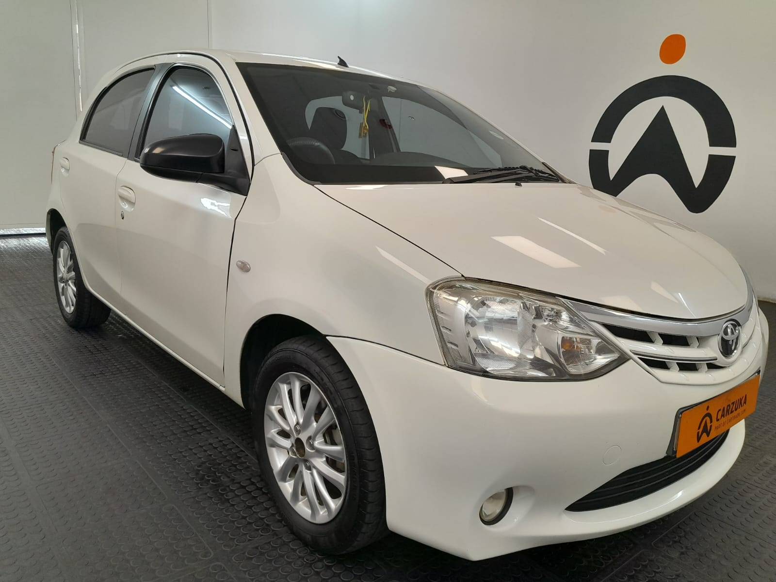 used-2013-toyota-etios-hatch-1-5-xs-for-sale-in-eastgate-johannesburg